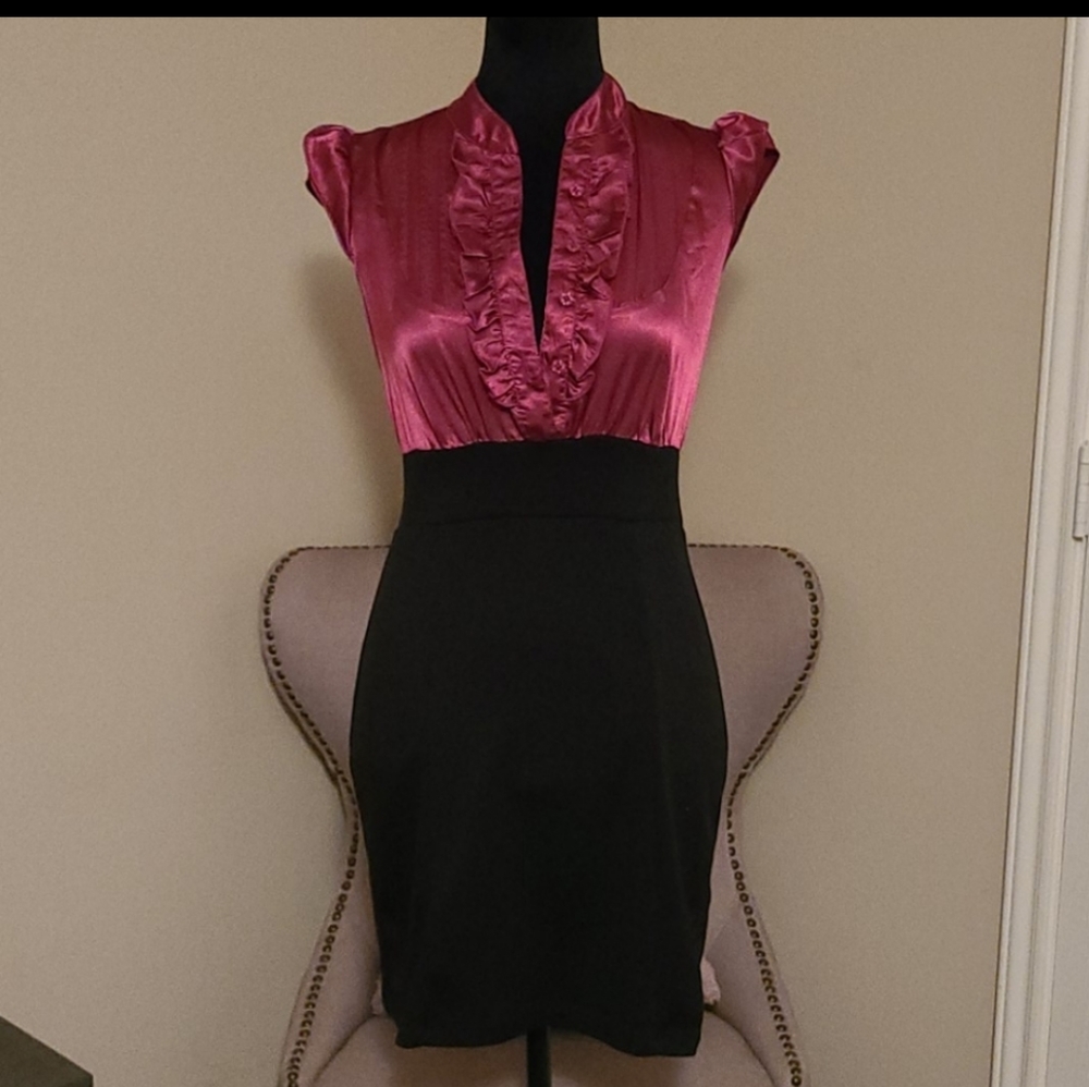 ☆SALE 5 for $25☆  Pink & Black Dress